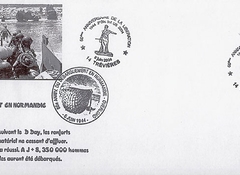 146 -  Les renforts en hommes et en matriels ne cessent d'affluer sur les plages 18