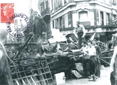 14 - Des barricades improvises barrent les rues de la capitale 6