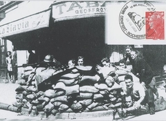 21 - Des barricades improvises barrent les rues de la capitale 13