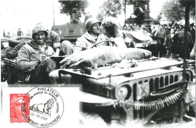 50 -  L'entre triomphale de la 2me DB dans la capitale 12